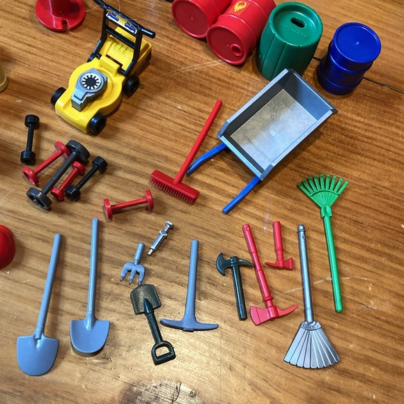 PLAYMOBIL Fireman Trash Collector Recycling Maintenance City Worker Set - Picture 6 of 9